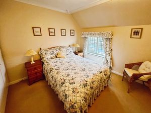 Bedroom 4- click for photo gallery